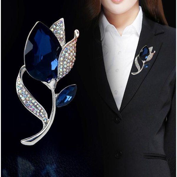 Broche Broche De Cristal Broche De Flor Accesorios Femeninos Broche De AtmóSfera De Lujo Temperamento De Alta Gama Azul-image