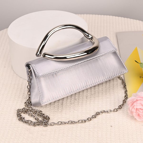 Luksusowa Metalowa Torebka KopertóWka Do RęKi Dla Kobiet Satynowa Torba Wieczorowa Modna Torebka Crossbody Na Ramię 20X7X16Cm Srebro-image