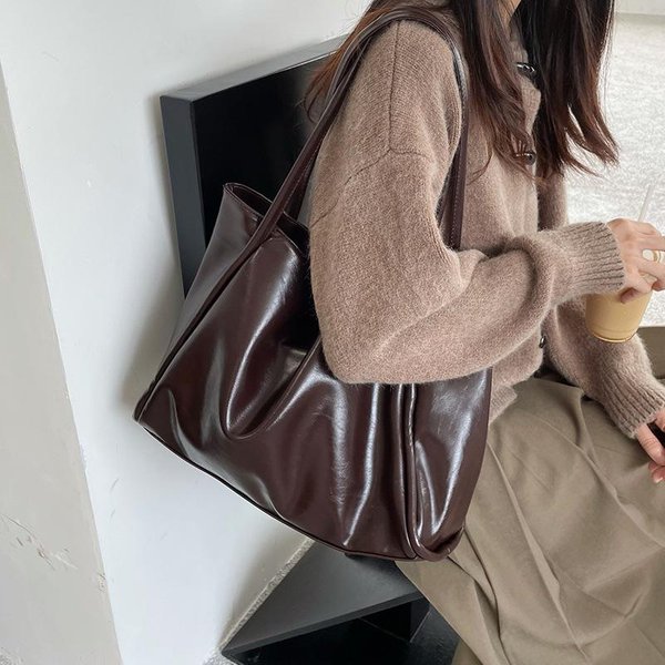 Bolso De Gran Capacidad Para Mujer Nuevo DiseñO De Nicho Bolso De Hombro VersáTil Para Ir Al Trabajo Bolso De Mano/Axila Tote Bag Moderno-image