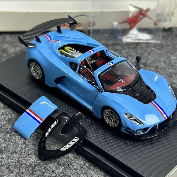 Rm 1/64 Hennessey Venom F5 Metalowy SamochóD WyśCigowy Odlewy I Pojazdy Zabawkowe Model Samochodu Model Samochodu W Skali Miniaturowej Dla Dzieci-image