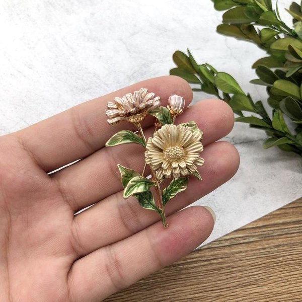 Broches Pin Antiguos Para Mujer Hombre CláSico PáJaros Hojas Perla Esmalte Broche Animales De Moda Exquisitos Insignias Para Abrigo Traje Oficina Unisex Beige-image