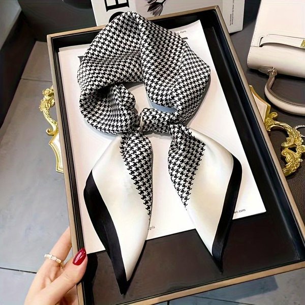 Bufanda Cuadrada Hijab De Lujo Para Mujer Con Estampado De Leopardo Bufanda PequeñA Para Cuello De Seda Artificial Bufanda De Cabeza Elegante Casual 70X70CM White-image