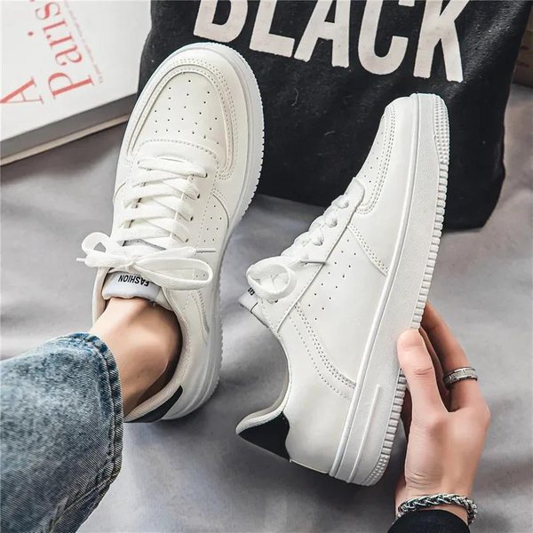 Zapatillas Deportivas Para Hombre Zapatos Blancos De Suela Gruesa Para Hombre CóModas Casuales Suela Suave Zapatos Planos Para Caminar Transpirables Para Exteriores Zapatillas De Tenis 39 Negro-image