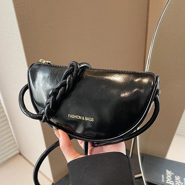 Bolso De Nicho De Gama Alta Para Mujer Nuevo Bolso Cruzado De Moda Para Mujer Ins DiseñO FrancéS Bolso De Hombro ÚNico Tipo Empanadilla-image