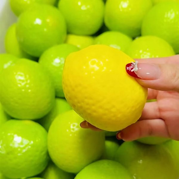 RęCznie Robiona ChrupiąCa Mango PiłKa Antystresowa - ZmieniająCa Kolor Asmr Sensoryczna Zabawka Do śCiskania PrzynosząCa Ulgę-image