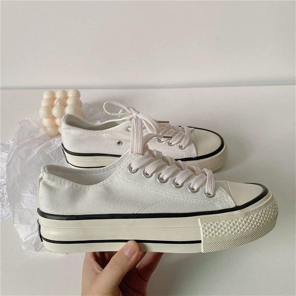 Zapatos De Lona De Suela Gruesa Para Mujer Primavera Zapatos Blancos De CañA Baja Y Suela Plana Zapatos De Tela Para Estudiantes Para Aumentar La Altura Zapatos De Skate 40-image