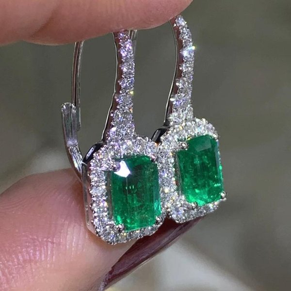 Huitan Preciosos Pendientes De Mujer De Circonita CúBica Verde Color Lujo Femenino Pendientes Colgantes JoyeríA Para Fiesta De Aniversario De Boda-image