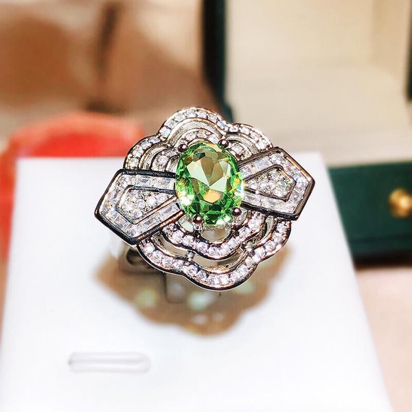 Anillo Hueco De Color De Alta Gama Con Apertura Para Mujer Ins Celebridad Estilo Palacio MagníFico VersáTil Anillo Para Dedo ÍNdice JoyeríA De Mano Adjustable Opening-image