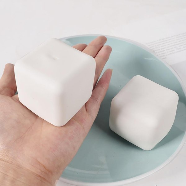 1 Sztuka Kostka Tofu MięKka ŚCiskanie ŁAgodzi Stres Biurowy I NapięCie OdprężEnie Powolny OdbióR Fidget Codzienna Dekoracja Dzieci Prezent Zabawka-image