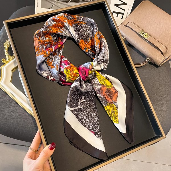 Luksusowy Design 70*70Cm WzóR Konia Jedwabny Kwadratowy Szalik Damska MięKka Satynowa Opaska Do WłOsóW Zawiastka Biurowa HidżAb Opaska Na GłOwę Black-image