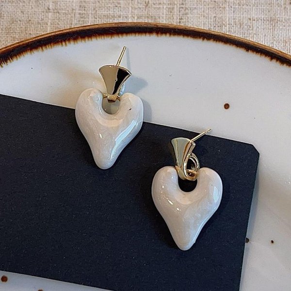 Pendientes De CorazóN Colgantes De Temperamento Para Mujer Esmalte Blanco Aceite Amor MelocotóN Pendientes Colgantes GeometríA De Moda JoyeríA De Regalo Para NiñAs-image