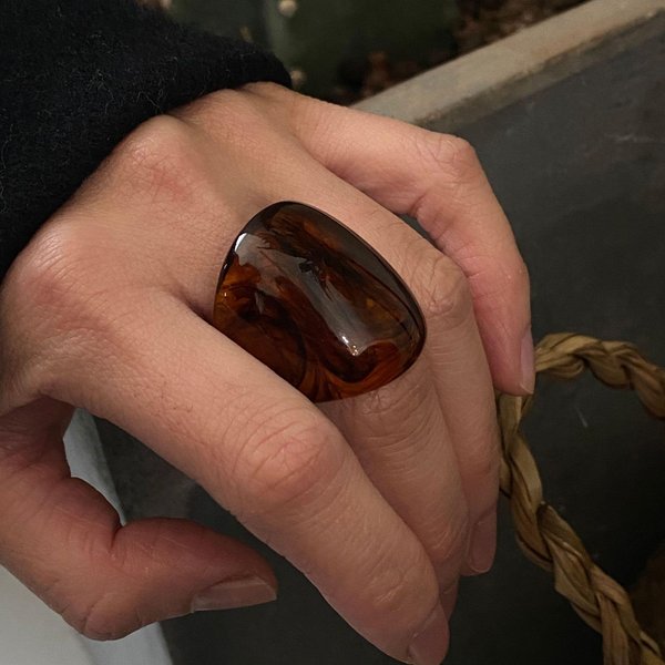 Anillos Grandes Vintage De Moda Para Mujeres Resina De Color ÁMbar Exagerada Anillo De Dedo GeoméTrico De Temperamento JoyeríA Punk Inner Diameter 17Mm Brown-image