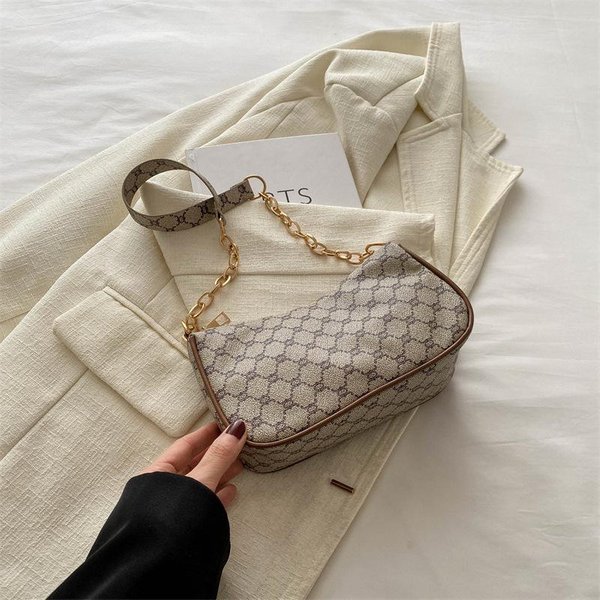 Nowa Torba O Wysokim WygląDzie Nowa Modna Prosta I Lekka Luksusowa Torba Na Ramię Z Modnym Temperamentem MałA Kwadratowa Torba Typu Crossbody-image