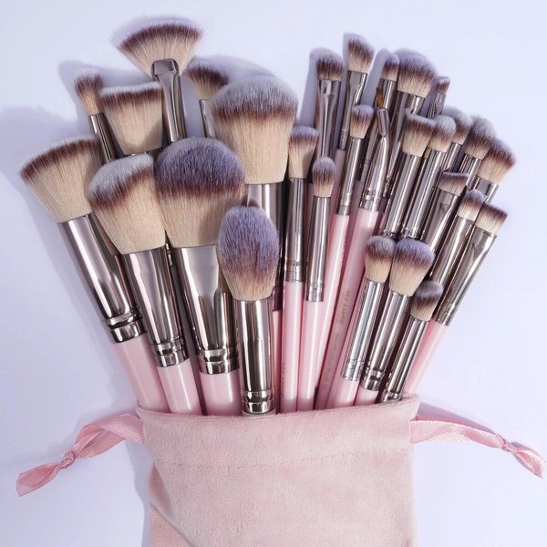 Maange Juego De 30 Brochas De Maquillaje Profesionales Base Correctores Sombras De Ojos Polvos Colorete Brochas Mezcladoras Herramientas De Belleza Con Bolsa-image