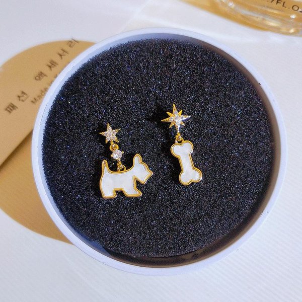 Pendientes Aguja De Plata Para Mujer Pendientes Creativos Coreanos Dongdaemun Pendientes De Animales De Dibujos Animados Pendientes Largos VersáTiles Para Estudiantes-image