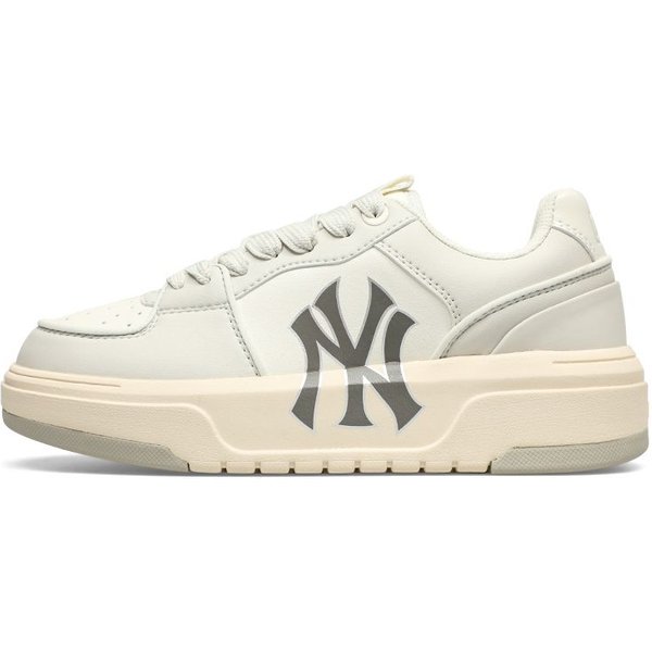 MLB Chunky Liner 24SS New York Yankees CóModas VersáTiles Antideslizantes Amortiguadoras Transpirables Zapatillas De CañA Baja Zapatillas Unisex 3ASXCLB3N-50CRS 44 White-image