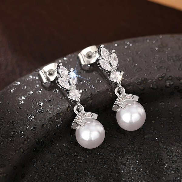 Pendientes Colgantes Delicados De Plata JoyeríA De Compromiso Femenina Perla Chic Colgante Brillante De Circonita Accesorios Para Mujer-image