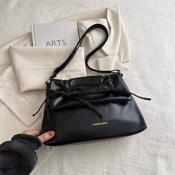 Bolso Informal De Gran Capacidad Con DiseñO De Cara Suave Para Mujer, Nuevo Bolso Cruzado Moderno Y VersáTil, Bolso De Viaje Moderno Con Un Solo Hombro Bajo El Brazo. Black-image