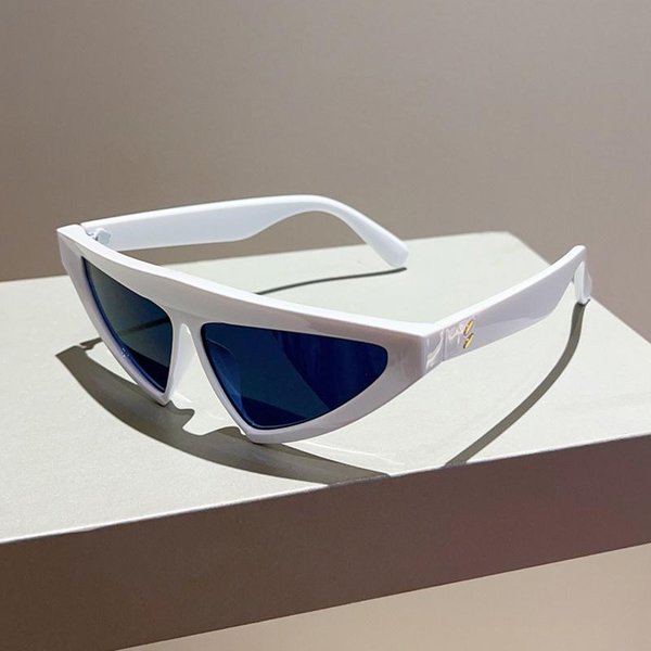 Vintage Y2K TróJkąTne Okulary PrzeciwsłOneczne Damskie MęSkie Luksusowe Designerskie Punkowe Fajne Okulary SłOneczne RóżOwe Odcienie UV400 Gray-image