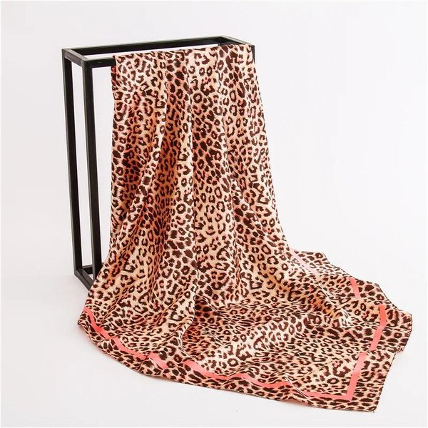 Estampado De Leopardo 90X90Cm Bufandas Cuadradas De SatéN De Seda PañUelos Para La Cabeza PañUelo De Cuello Bufanda Chal Envoltura Foulard Cinta Para La Cabeza 90X90Cm Black-image