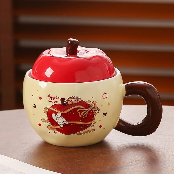 Taza De Manzana De Dibujos Animados Con Tapa Cuchara Taza De Café De Personalidad Creativa Taza De Agua De CeráMica Para Pareja Souvenir Nochebuena 301-400Ml-image