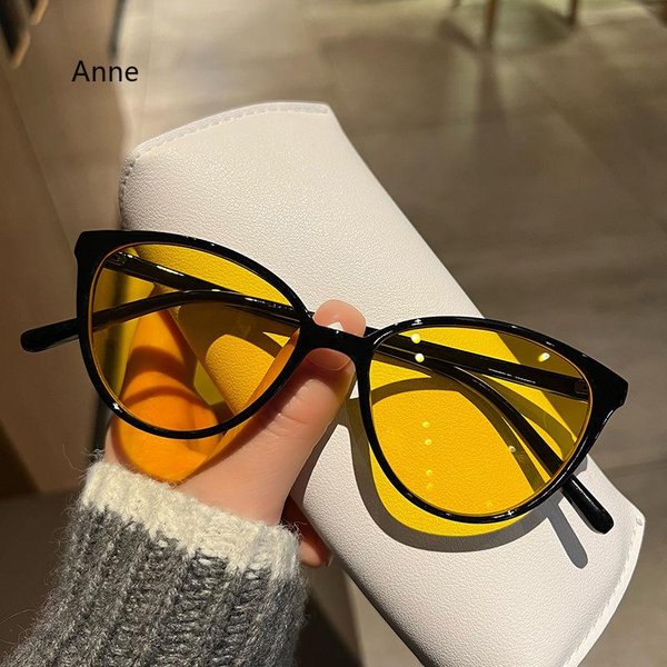 Gafas De Sol Ojo De Gato De Lujo Para Mujer Hombre Retro Lente Espejo Elegantes Gafas De Sol Femeninas Masculinas Colores De Personalidad Oculos De Sol Gafas Beige-image