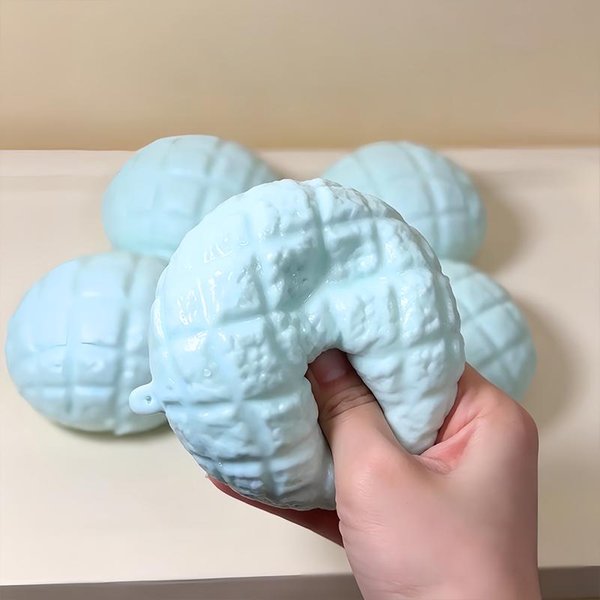Ananasowa BułKa ChrupiąCa MięKka Zabawka Fidget Domowa Ananasowa BułKa ŚCiskana Sensoryczna PiłEczka Anty-Stresowa Dla DorosłYch Zabawka Anty-Stresowa Prezent Festiwalowy Niebieski-image