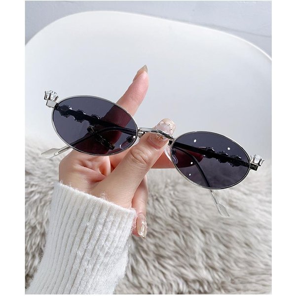 Najnowsze Modne Diamentowe Okulary PrzeciwsłOneczne Okulary Damskie MałA Oprawka OkularóW Oprawka Owalne Okulary PrzeciwsłOneczne UV400 Klasyczne Okulary PrzeciwsłOneczne Y2K Okulary Z PudełKiem-image