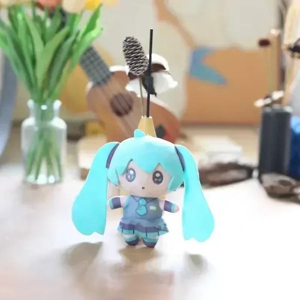 Peluche De Anime Hatsune Miku Kaito Meiko Luka Kagamine Rin Len Figura MuñEco De Peluche Kawaii VersióN Q Llavero Colgante Para Bolso Regalo Beige-image
