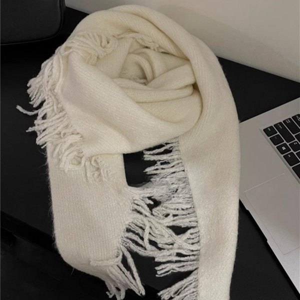 VersióN Coreana De Chal Triangular Con Flecos Para Mujer De OtoñO E Invierno Color SóLido VersáTil AtmóSfera Bufanda CáLida 180-62Cm Beige-image