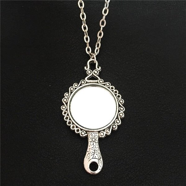 Nowy Stylowy Elegancki Magiczny Naszyjnik Z Lustrem Dla Kobiety Lustrzany Wisiorek Ze Wzorem WinorośLi 70CM DłUgi łAńCuszek Luksusowe Naszyjniki Na Prezent White-image