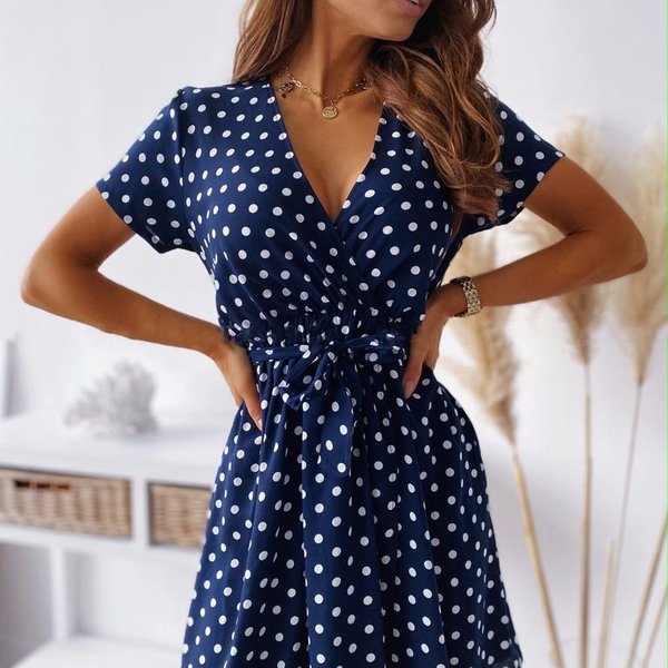 Letnia Damska Sukienka Z KróTkim RęKawem I Dekoltem W Szpic Slim Fit Midi M Kolor Granatowy-image