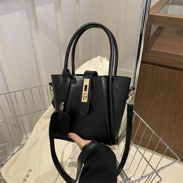 Bolso De Cubo De Mano De Moda Para Mujer Primavera Nuevo DiseñO Nicho Y Bolso Bandolera Moderno-image
