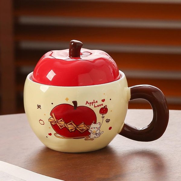 Taza De Manzana De Dibujos Animados Con Tapa Cuchara Taza De Café De Personalidad Creativa Taza De Agua De CeráMica Para Pareja Souvenir Nochebuena 301-400Ml-image