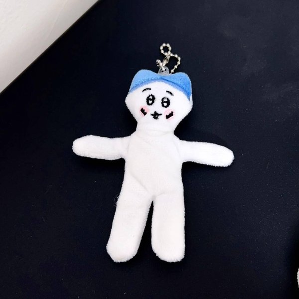 MuñEco De Peluche Chikawas Colgante Serie Abrazando Estrellas Llavero Colgante Hachiware Usagi Dibujos Animados Lindos Accesorios Para MuñEcos De Peluche Adornos White-image