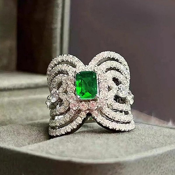 Huitan Anillos De Boda De Lujo Para Mujer Con Zirconia CúBica GeoméTrica Verde Accesorios Femeninos De Nuevo DiseñO JoyeríA De Fiesta HiperbóLica 7 Black-image