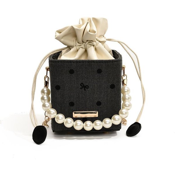 Bolso Cubo De Gama Alta De Nicho Bolso Cruzado Nuevo Para Mujer Ins FrancéS VersáTil Bolso De Cadena De Perlas De Un Solo Hombro-image
