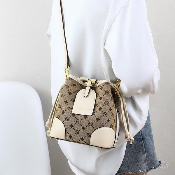 Nuevo Bolso Bandolera Tipo Cubo Para OtoñO E Invierno, Bolso De Hombro De Nicho Con Textura De Alta Calidad Para Mujer-image