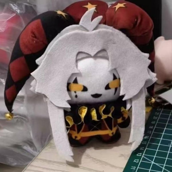 Nuevo El Circo De Los Freaks Peluche BufóN Pierrothe ArlequíN Freaks Pierrot MuñEco De Peluche Juguete Anime Juego PeriféRicos Peluche Colgante Regalo-image
