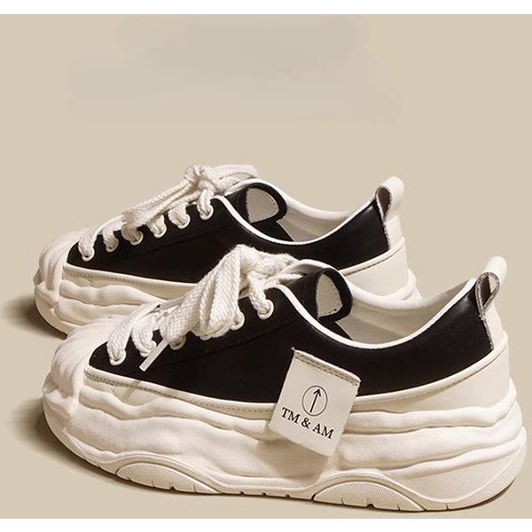 Zapatos Con Base Gruesa De Cabeza De Concha Para Mujer Primavera Y Verano Nuevos Zapatos Blancos PequeñOs De Cuero Zapatos De Mujer Zapatos Deportivos Casuales Zapatos Disueltos 40-image