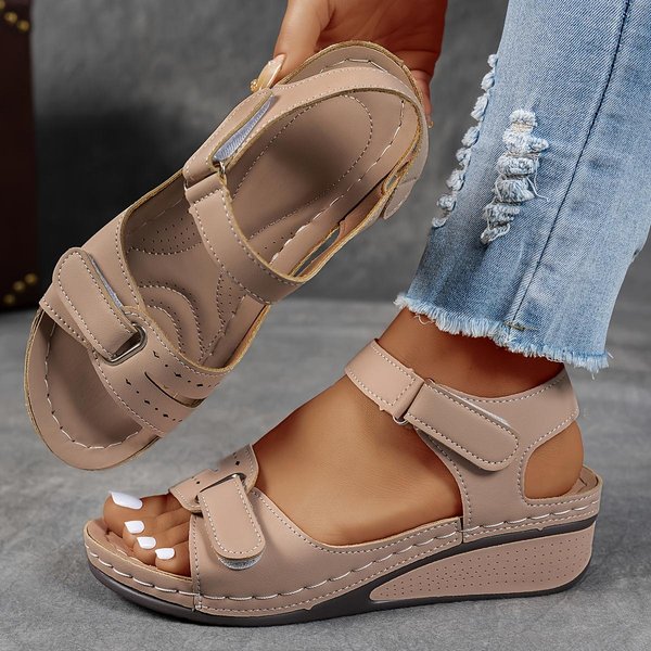 SandałY Na Koturnie Wygodne SandałY Damskie Odkryte Palce Buty Na Platformie Z Regulowanym Paskiem Na Kostce, Perforowany Design ZapewniająCy Oddychalność SandałY Z Paskami 35 Brown-image
