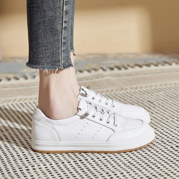 La Primera Capa De Cuero Genuino De Vaca Zapatos Blancos PequeñOs Para Mujer Combinan Con Todo Nuevos Zapatos Planos Casuales Para Primavera Y OtoñO Zapatillas Adelgazantes 40 Blanco-image