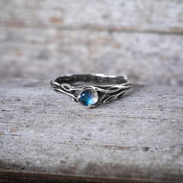 DiseñO Original Topacio Anillo Abierto Ajustable Rama Enroscada Retro Encanto De Luz Azul JoyeríA Para Damas Resizable Gray-image