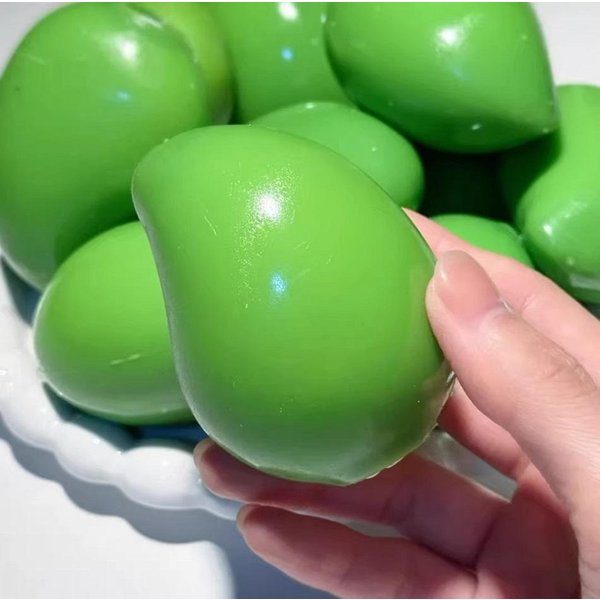 RęCznie Robiona ChrupiąCa Mango PiłKa Antystresowa Do śCiskania, ZmieniająCa Kolor Mango Squishy PiłEczka Fidget, Zabawka Sensoryczna Asmr Do łAgodzenia Stresu Green-image