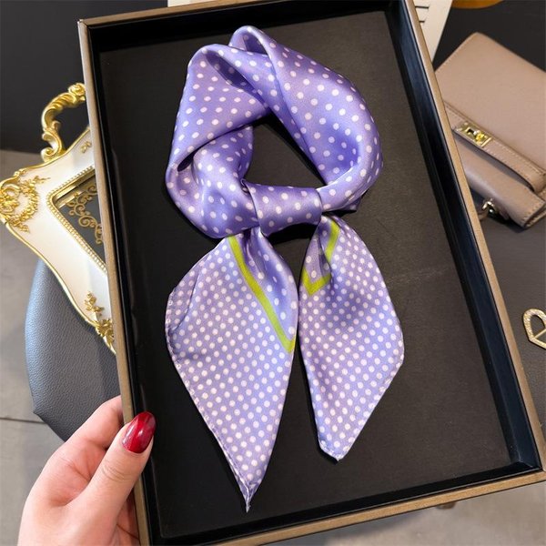 Luksusowy Jedwabny Kwadratowy Szalik Z Wzorem W Kropki Dla Kobiet Na Szyję Letni PlażOwy Szaliki Na WłOsy Bandana Chusta Na GłOwę Szal Pareo HidżAb Echarpe 70X70Cm White-image