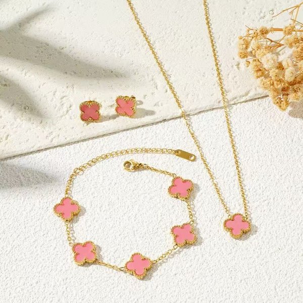 3 SZT Naszyjnik Koniczynka Ze Stali Tytanowej Bransoletka Kolczyki TrzyczęśCiowy Zestaw BiżUterii Necklace+Bracelet+Earring Beige-image