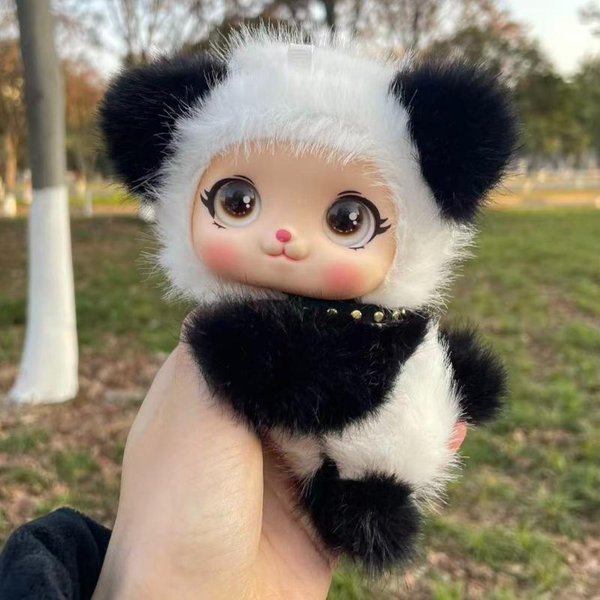 Nowa Panda Lalka Winylowa Kawaii Puszysta ZwierząTko Pluszowa Zabawka WystróJ Domu Dla Dzieci Prezent Urodzinowy Towarzysz Dzieci DorosłYch Pluszowa Zabawka Black-image