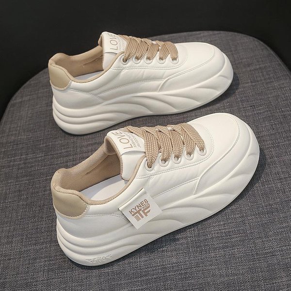 Zapatos Blancos De Plataforma Zapatos De Mujer Principios De Primavera Nuevos Zapatos De Tablero Con Altura VersáTiles Zapatos Casuales De Cuero Zapatos Deportivos De Mujer 40-image