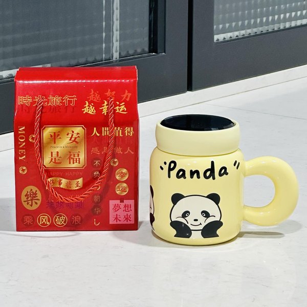Taza De CeráMica PequeñA Para Regalo Taza DoméStica Con Tapa Para NiñAs Taza De Agua De Alto Valor Taza Linda De Dibujos Animados Regalo Souvenir 470ML Red-image