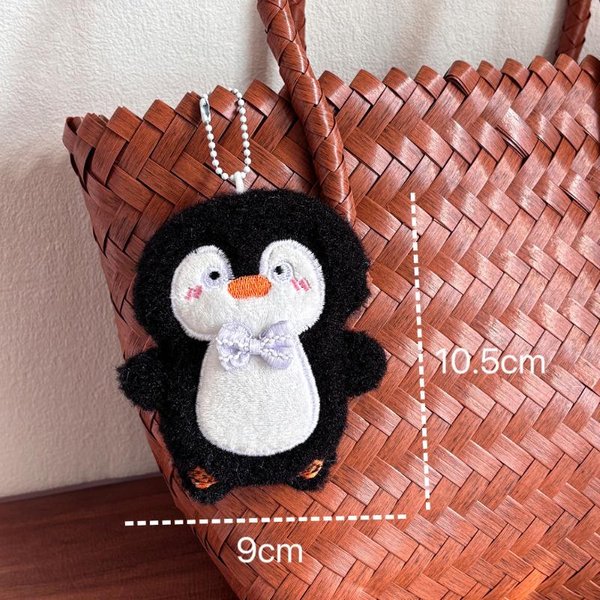 Uroczy KreskóWkowy Muszka Pingwin Pluszowy Breloczek Kawaii Pingwin Pluszowa Lalka Wisiorek Dekoracja Plecaka Akcesoria Wisiorek Prezent Black-image